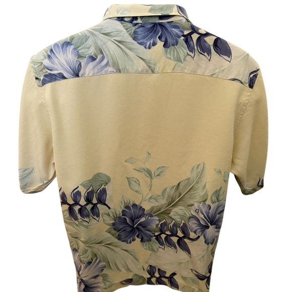 TOMMY BAHAMA 100% Silk Aloha Hawaiian Blouse Shirt Women M Medium - Picture 3 of 4